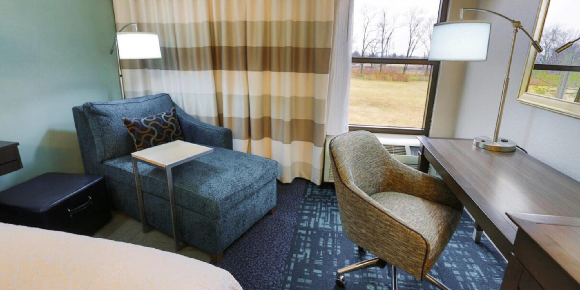 Hampton Inn & Suites Nashville-Airport Экстерьер фото